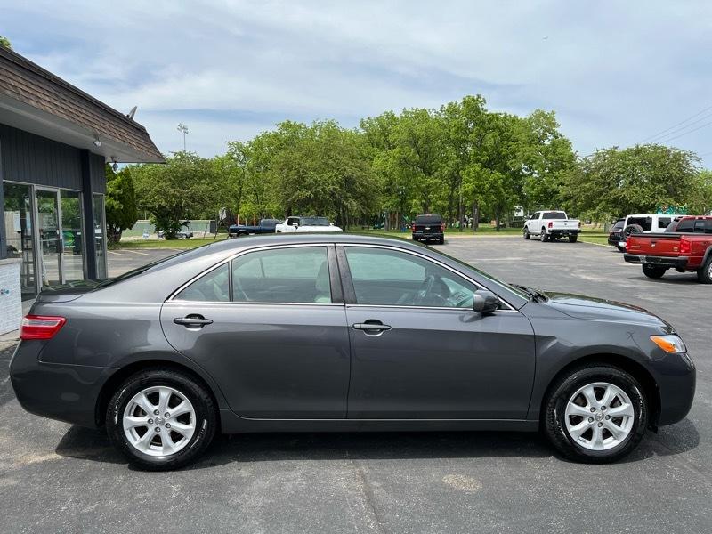 Toyota Camry XLE 5-Spd AT 2009
