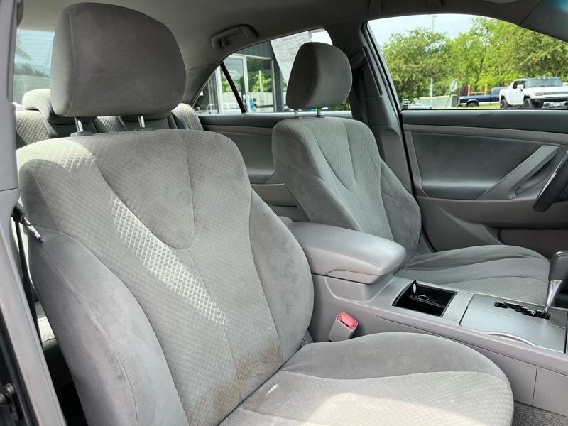 Toyota Camry XLE 5-Spd AT 2009