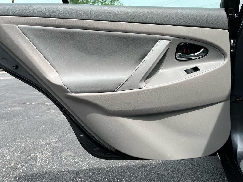 Toyota Camry XLE 5-Spd AT 2009
