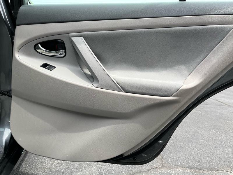 Toyota Camry XLE 5-Spd AT 2009