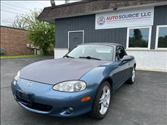 2005 Mazda MX-5 Miata 