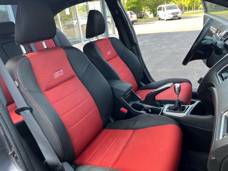 Honda Civic Si Sedan 6-Speed MT 2015