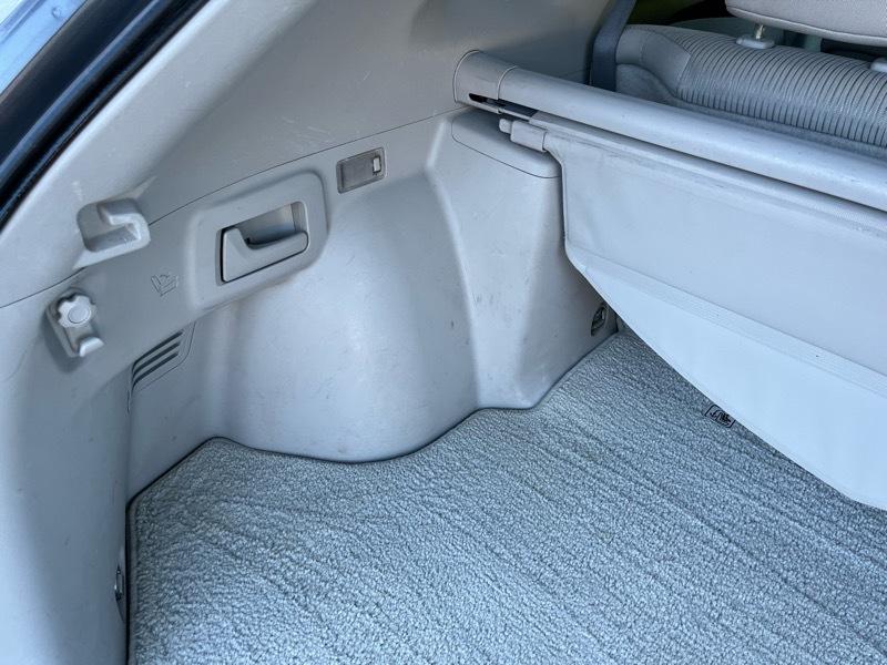Toyota Venza LE I4 FWD 2012