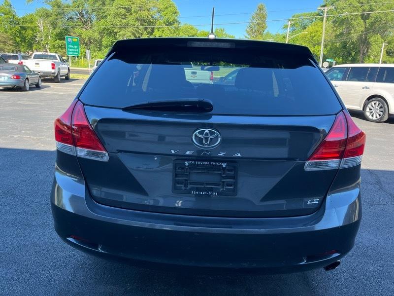 Toyota Venza LE I4 FWD 2012