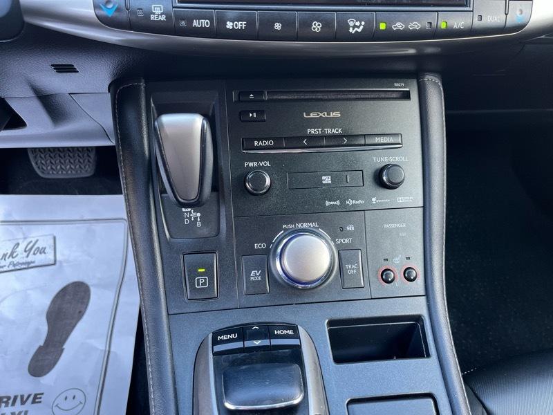 Lexus CT 200h Base 2014