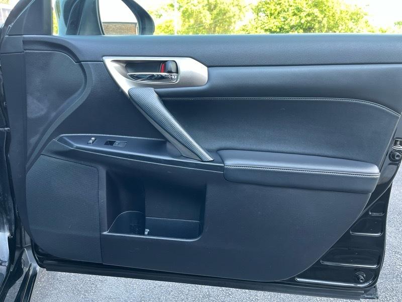 Lexus CT 200h Base 2014