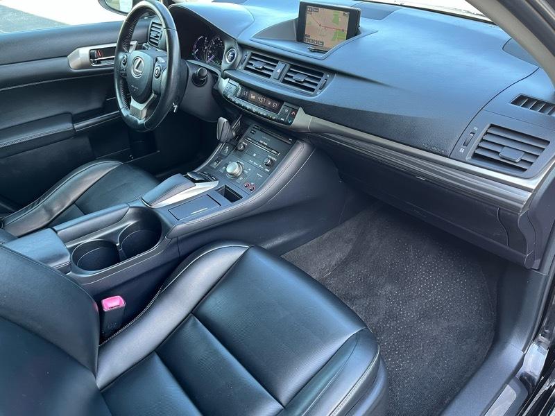 Lexus CT 200h Base 2014