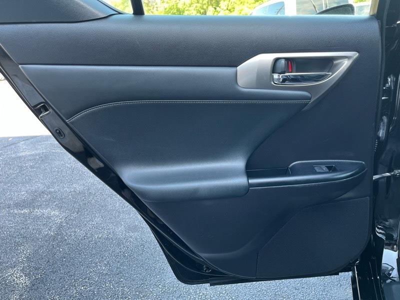 Lexus CT 200h Base 2014