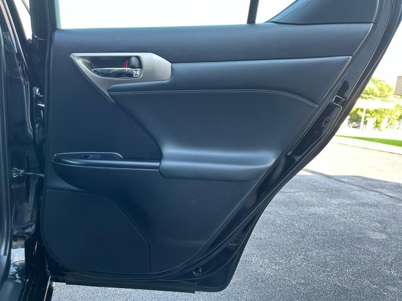 Lexus CT 200h Base 2014