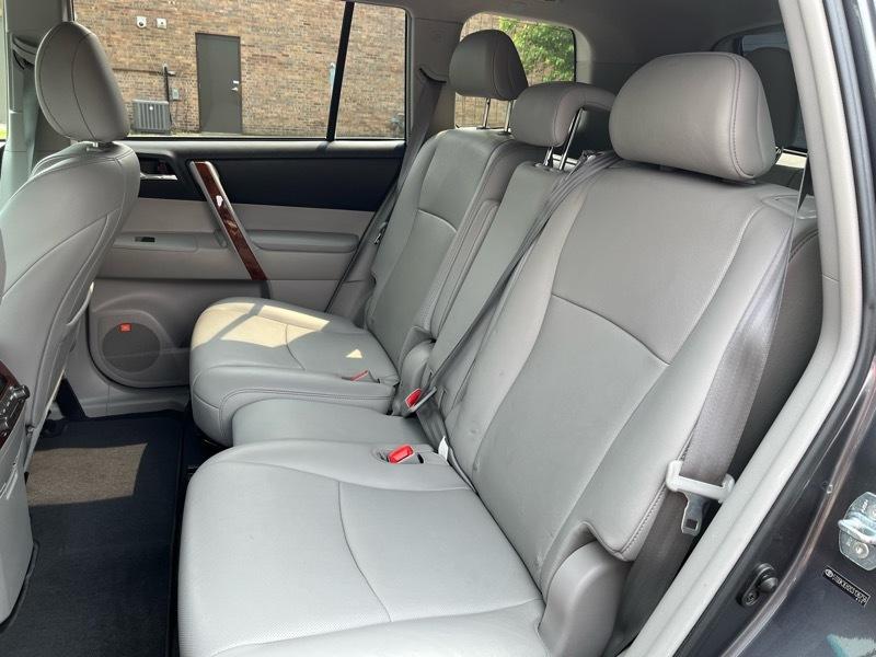 Toyota Highlander Limited 4WD 2012