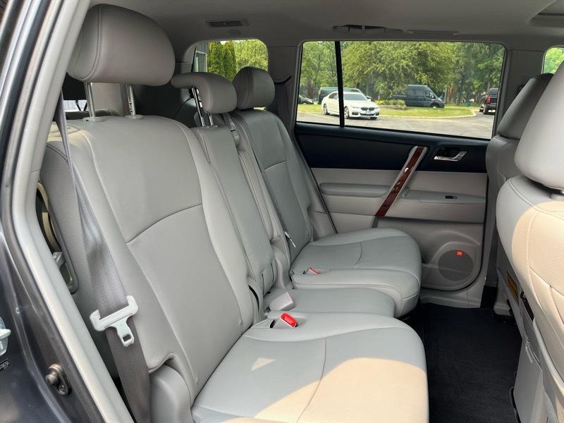 Toyota Highlander Limited 4WD 2012