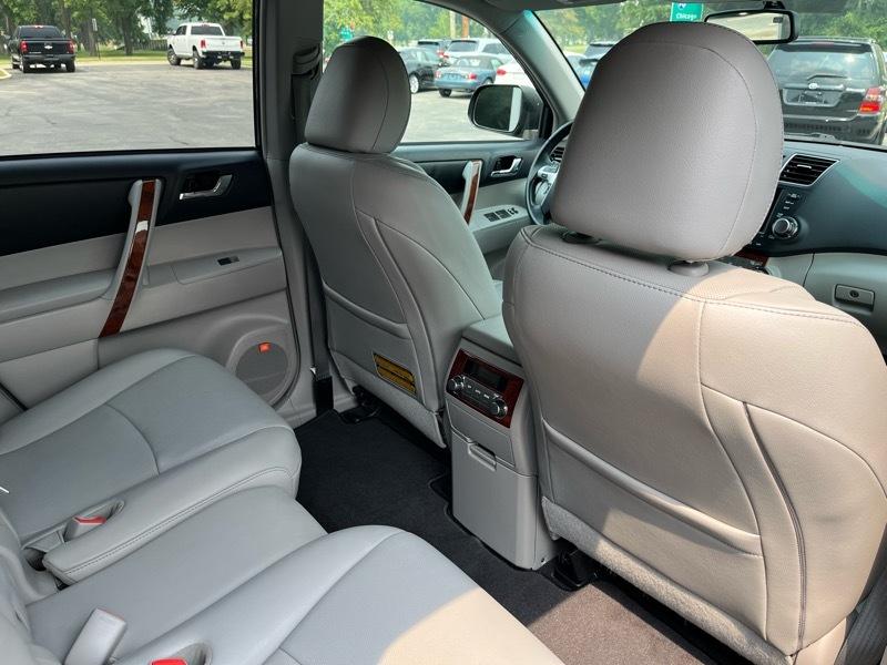 Toyota Highlander Limited 4WD 2012