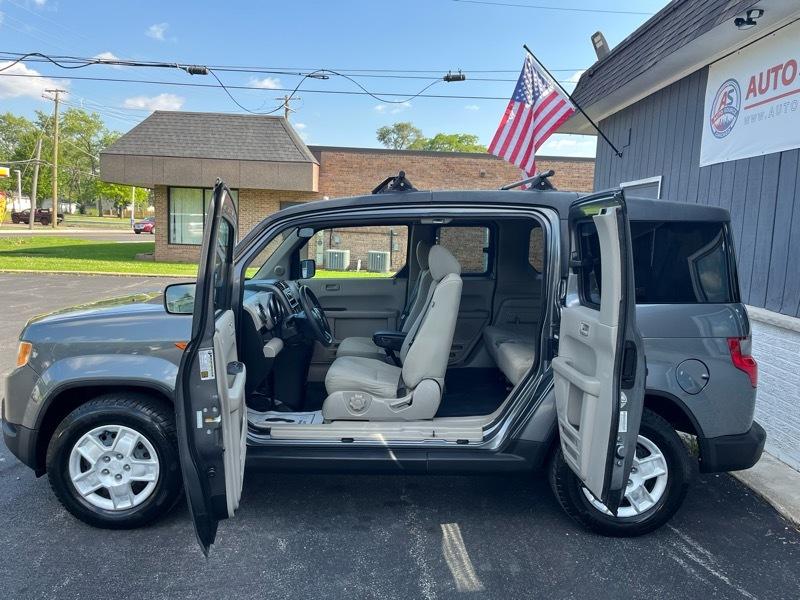 Honda Element LX 4WD AT 2010