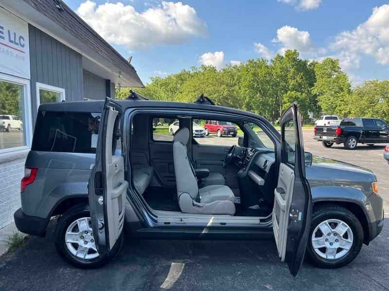 Honda Element LX 4WD AT 2010