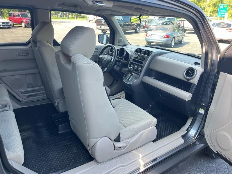 Honda Element LX 4WD AT 2010