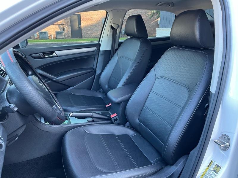 Volkswagen Passat TDI SE 6A w/ Sunroof 2015