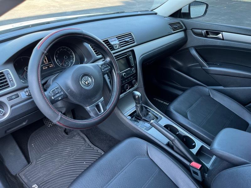 Volkswagen Passat TDI SE 6A w/ Sunroof 2015
