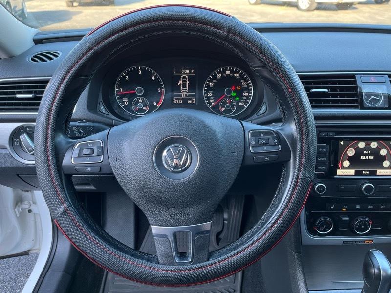 Volkswagen Passat TDI SE 6A w/ Sunroof 2015