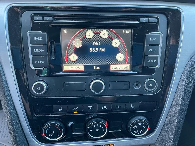 Volkswagen Passat TDI SE 6A w/ Sunroof 2015
