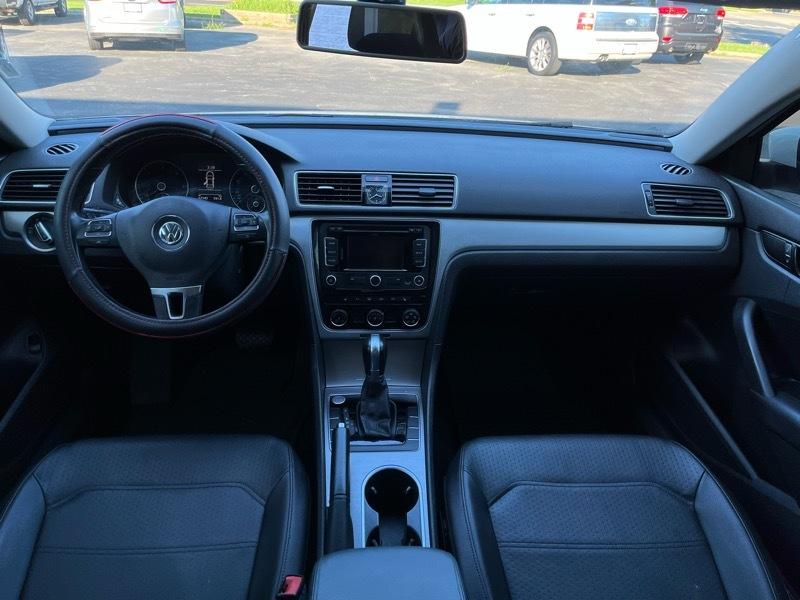 Volkswagen Passat TDI SE 6A w/ Sunroof 2015