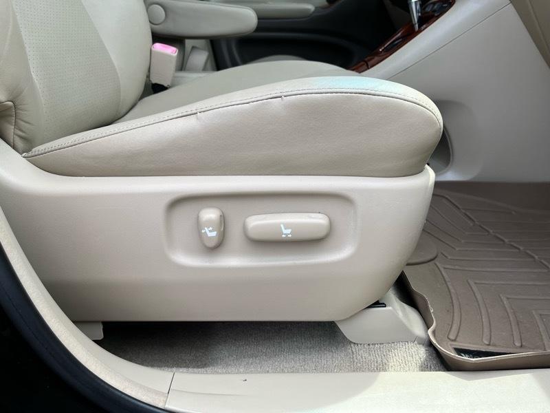 Toyota Highlander Limited V6 4WD 2007