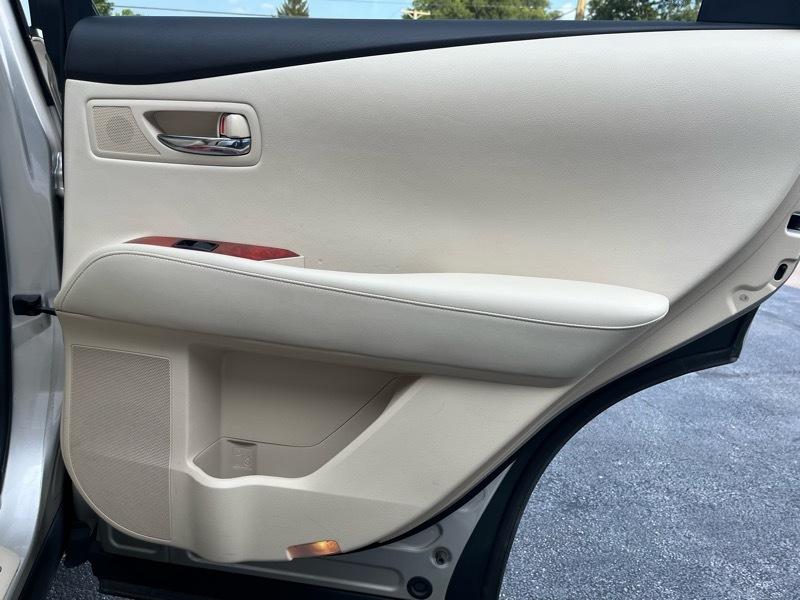 Lexus RX 450h AWD 2011