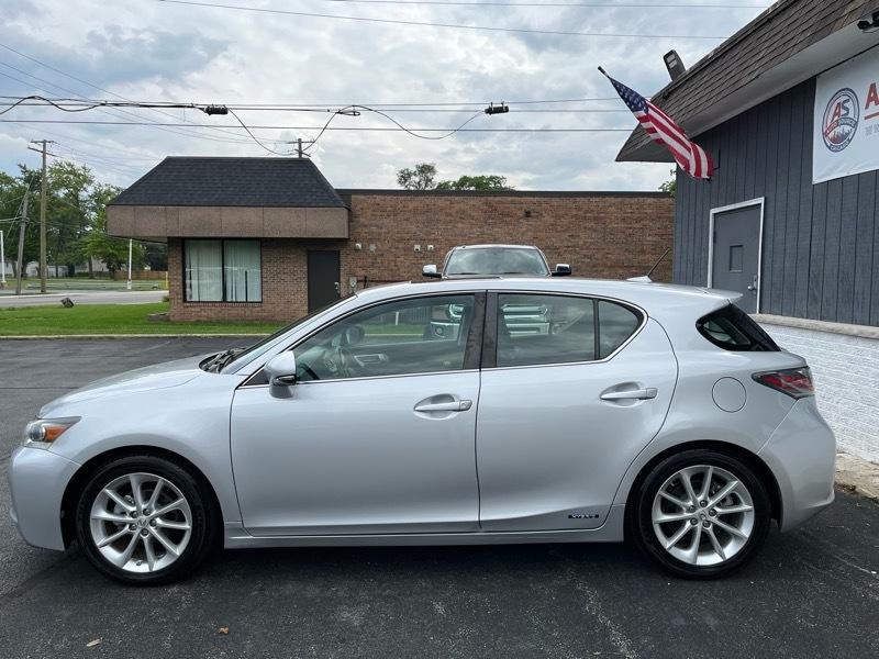 Lexus CT 200h Base 2011