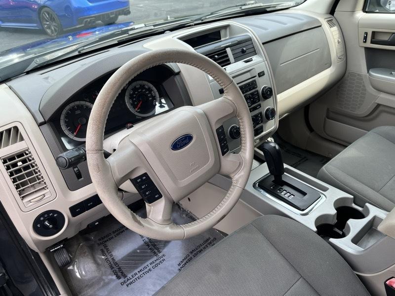 Ford Escape XLT FWD V6 2009
