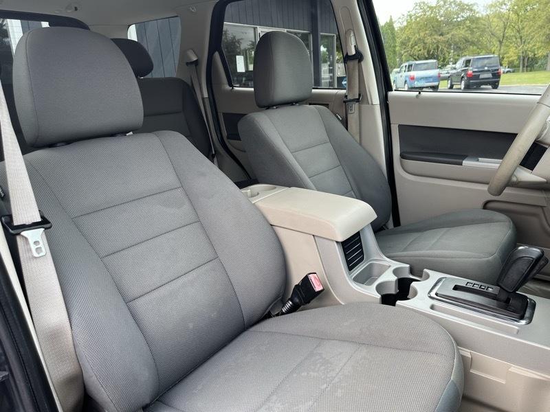 Ford Escape XLT FWD V6 2009