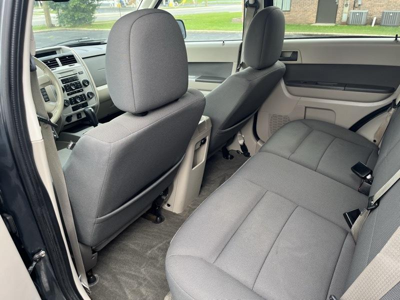 Ford Escape XLT FWD V6 2009