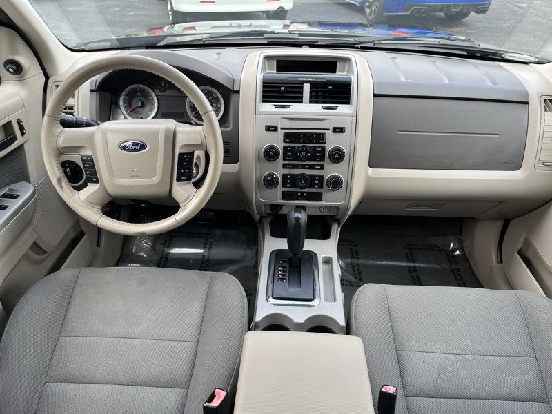 Ford Escape XLT FWD V6 2009