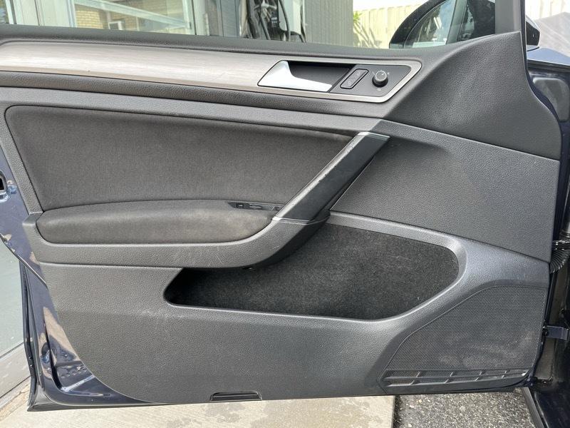 Volkswagen Golf TSI S 6A 2016