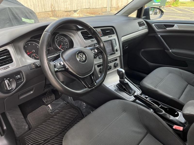 Volkswagen Golf TSI S 6A 2016