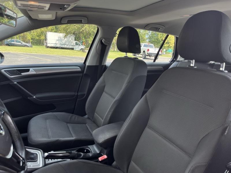 Volkswagen Golf TSI S 6A 2016