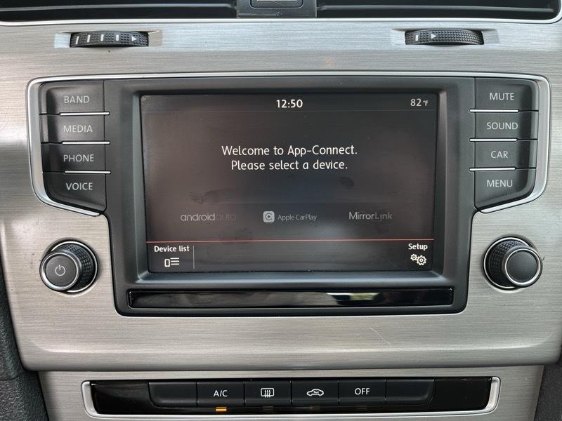 Volkswagen Golf TSI S 6A 2016