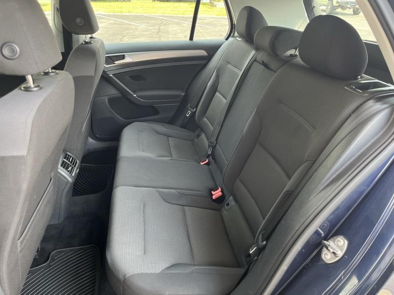 Volkswagen Golf TSI S 6A 2016