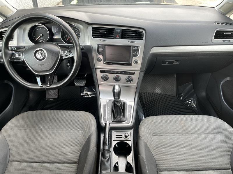 Volkswagen Golf TSI S 6A 2016