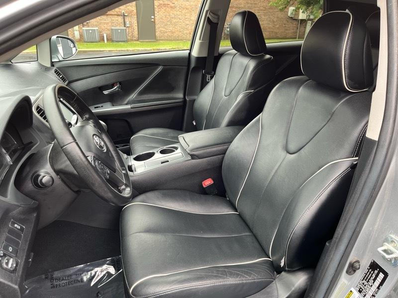 Toyota Venza XLE 4D SUV 2015