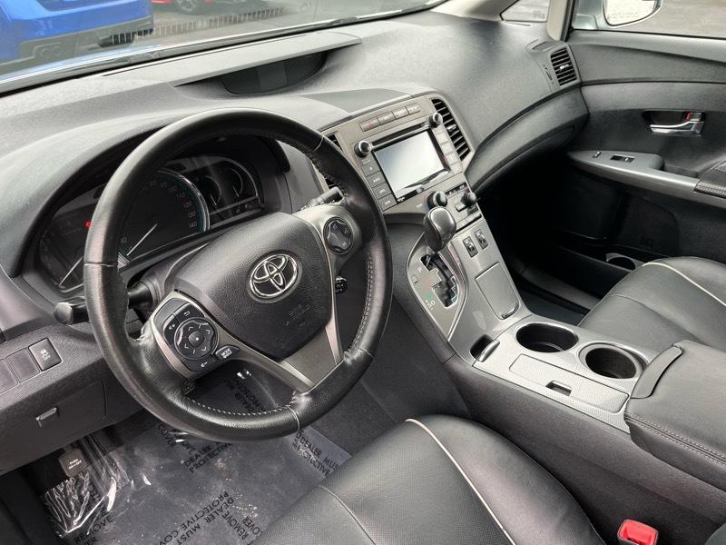 Toyota Venza XLE 4D SUV 2015