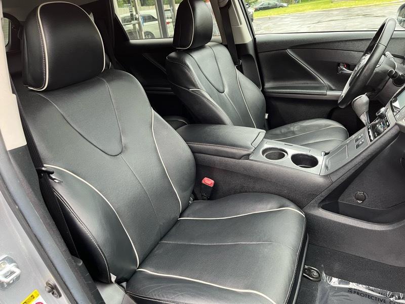 Toyota Venza XLE 4D SUV 2015