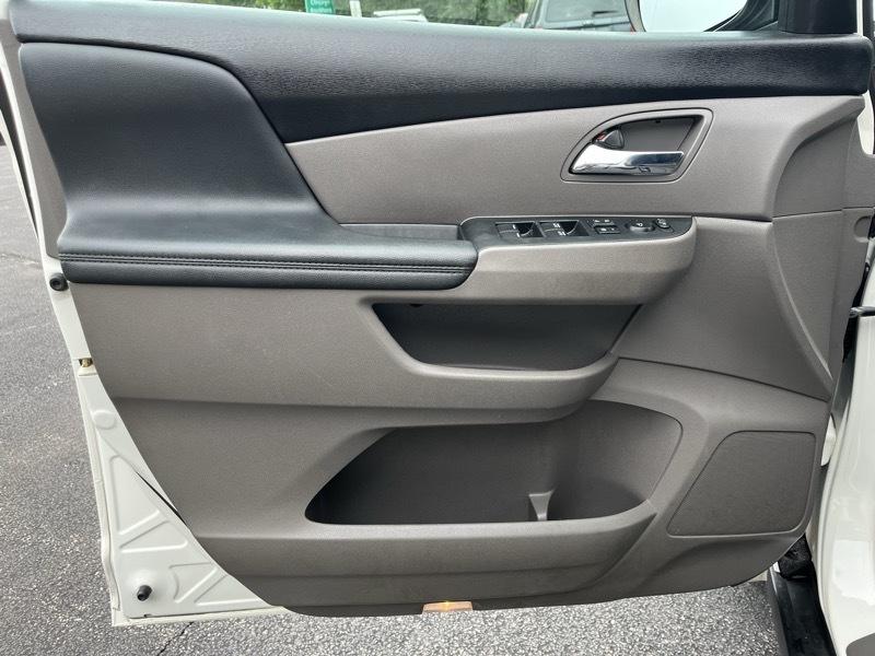 Honda Odyssey EX-L w/ DVD 2015