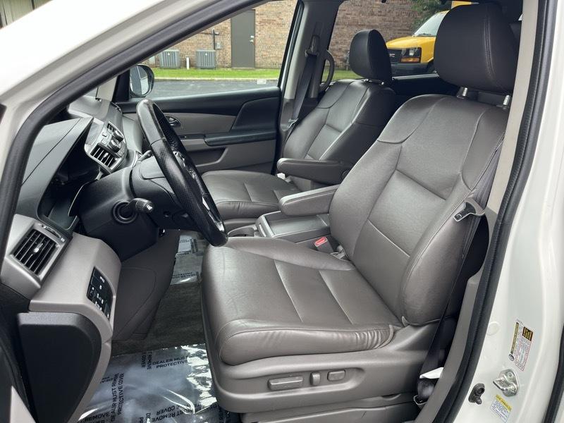 Honda Odyssey EX-L w/ DVD 2015