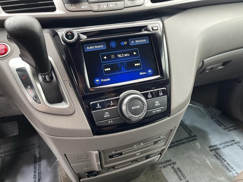 Honda Odyssey EX-L w/ DVD 2015