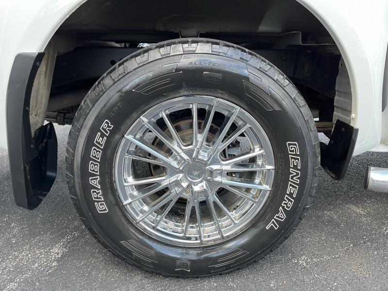 Nissan Frontier 4WD Crew Cab SWB Auto SV 2014