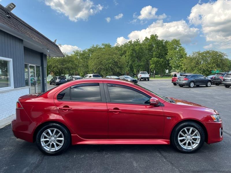 Mitsubishi Lancer ES 4D Sedan 2016