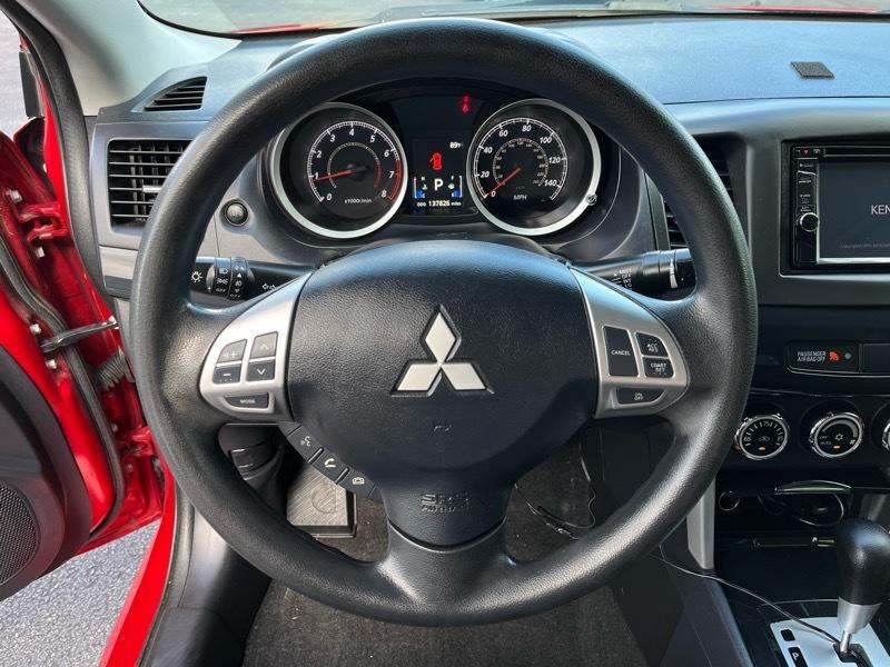 Mitsubishi Lancer ES 4D Sedan 2016