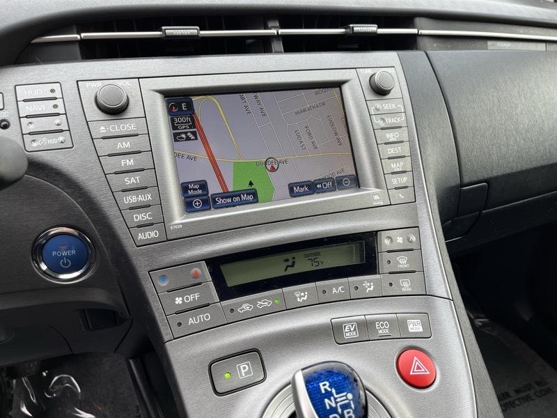 Toyota Prius 5dr HB Five (Natl) 2014