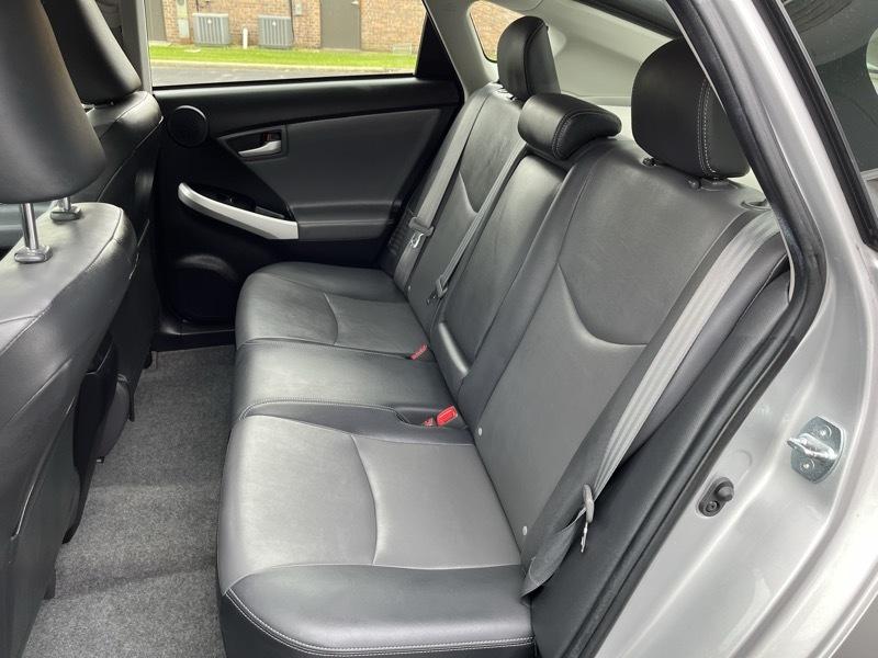 Toyota Prius 5dr HB Five (Natl) 2014