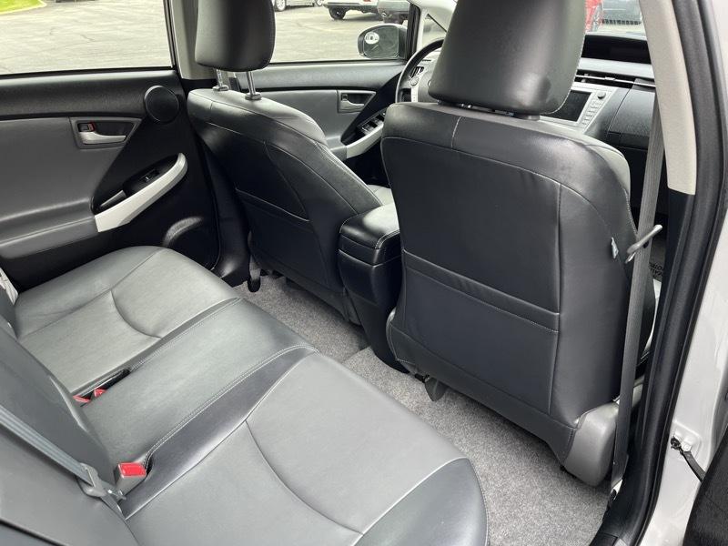 Toyota Prius 5dr HB Five (Natl) 2014
