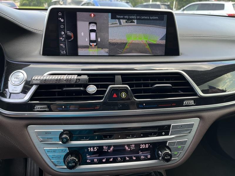 BMW 7-Series 750i xDrive 2016